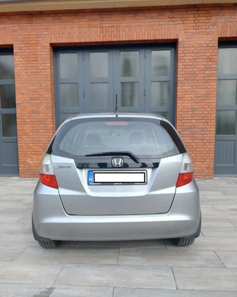 Honda Jazz cena 21600 przebieg: 180000, rok produkcji 2010 z Śrem małe 56